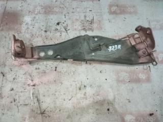 Кронштейн замка капота передний Audi 100 1991