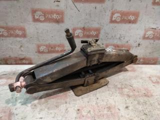 Домкрат Kia Rio 2010