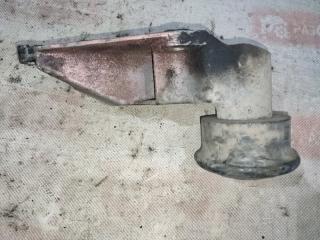 Кронштейн двигателя Audi 100 1991