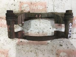 Скоба суппорта передняя левая Volkswagen Passat 1993