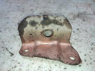 Крепление бампера переднее левое Лада 2107 2007 Б/У Крепление бампера переднее левое Лада 2107 2007