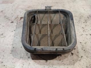 Дефлектор воздушный задний правый Audi A6 2005