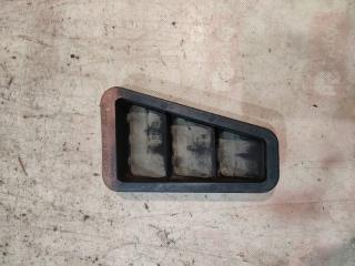 Клапан вентиляции задний правый Mitsubishi Lancer 2004