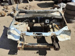 Передняя часть кузова Chevrolet Niva 2004