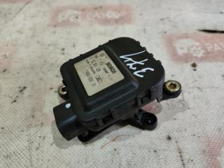 Запчасть привод заслонки отопителя Audi A6 2005