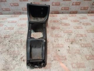 Консоль между сидений Volkswagen Golf 1993