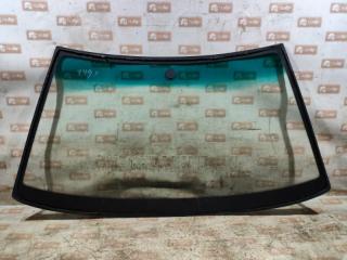 Стекло лобовое Volkswagen Golf 1993