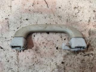 Запчасть ручка потолочная Volkswagen Golf 1993