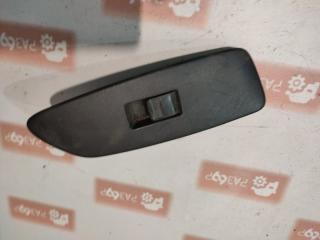 Запчасть кнопка стеклоподъемника передняя правая Toyota Auris 2008