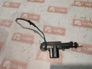 Запчасть активатор замка передний правый Volkswagen Golf 1993