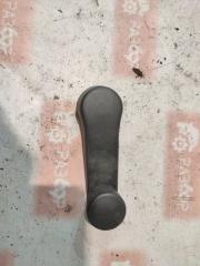 Ручка стеклоподъемника передняя правая Volkswagen Golf 1993