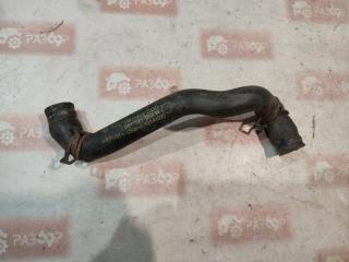Запчасть патрубок системы охлаждения Volkswagen Golf 1993