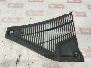 Решетка вентиляционная передняя Volkswagen Touareg 2006