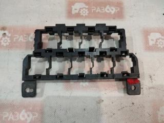 Крышка блока предохранителей Audi A6 2005