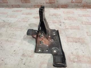 Крепление сиденья заднее левое Volkswagen Touareg 2006 Б/У Крепление сиденья заднее левое Volkswagen Touareg 2006