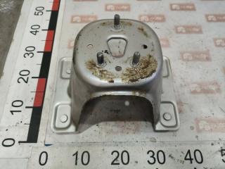 Кронштейн крепления запасного колеса Honda CR-V 1998