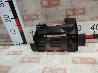 Маслоотражатель Volkswagen Golf 2003 Б/У Маслоотражатель Volkswagen Golf 2003