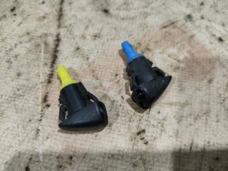 Форсунка омывателя Kia Rio 2014