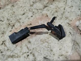 Форсунка омывателя Ford Focus 2012