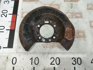 Пыльник тормозного диска задний правый Ford Focus 2012 Б/У Пыльник тормозного диска задний правый Ford Focus 2012