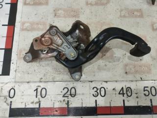 Педаль ручника Toyota Highlander 2002