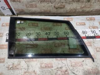 Стекло багажника заднее левое Volkswagen Golf 2003