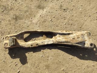 Балка продольная под ДВС передняя Mazda 626 1992