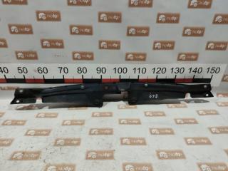 Рамка радиатора Honda CR-V 2003