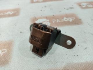 Датчик ускорения Renault Duster 2013 Б/У Датчик ускорения Renault Duster 2013