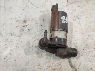 Фото запчасти насос омывателя Peugeot Partner Tepee 2009 Б/У запчасть Запчасть насос омывателя Peugeot Partner Tepee 2009