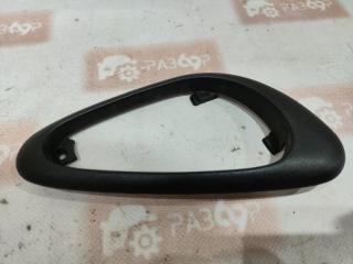 Накладка ручки двери задняя правая Chevrolet Niva 2005 Б/У Накладка ручки двери задняя правая Chevrolet Niva 2005