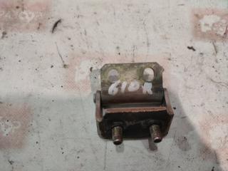 Запчасть петля крышки багажника задняя Mitsubishi Space Star 2004