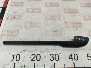 Запчасть накладка декоративная правая Skoda Octavia 2001