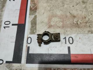 Клемма плюсовая Nissan Tiida 2010 Б/У Клемма плюсовая Nissan Tiida 2010