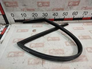 Уплотнительная резинка боковой двери передняя левая Skoda Octavia 2001