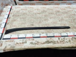 Молдинг стекла передний правый Peugeot 308 2010