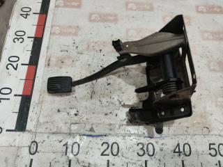 Педаль тормоза Mitsubishi Carisma 1997