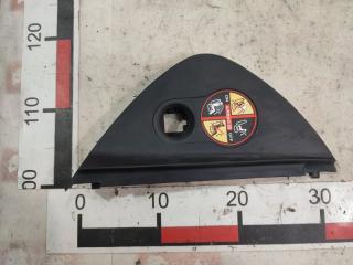 Накладка на торпедо передняя правая Renault Kangoo 2014