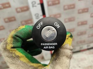 Выключатель AIRBAG Kia Ceed 2007 Б/У Выключатель AIRBAG Kia Ceed 2007