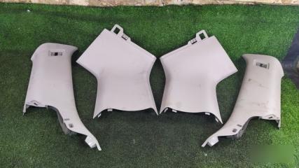 Фото запчасти обшивка стойки кузова комплектом Volvo V70 2010 контрактная запчасть Запчасть обшивка стойки кузова комплектом Volvo V70 2010