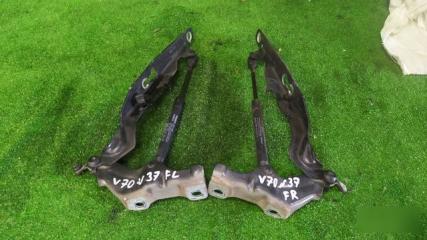 Петля капота VOLVO V70 2010