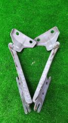 Петля капота MAZDA CAPELLA 2001