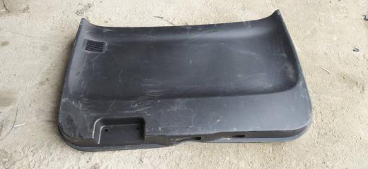 Запчасть обшивка двери багажника NISSAN SERENA 2006
