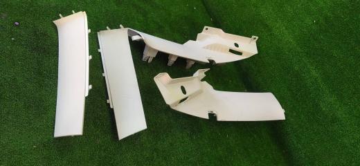 Запчасть обшивки салона комплектом Ford Focus 2012