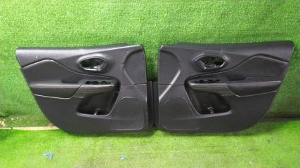 Фото запчасти обшивки дверей пара передние Jeep Cherokee 2016 контрактная запчасть Запчасть обшивки дверей пара передние Jeep Cherokee 2016