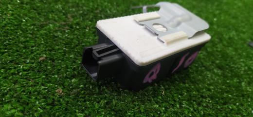 Фото запчасти блок управления бесключевого доступа Infiniti Q50 2014 контрактная запчасть Запчасть блок управления бесключевого доступа Infiniti Q50 2014