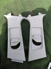 Запчасть обшивки стойки крыши пара MERCEDES C250 2008