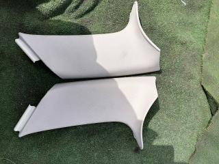 Фото запчасти обшивки стойки крыши пара задние MERCEDES C250 2008 контрактная запчасть Запчасть обшивки стойки крыши пара задние MERCEDES C250 2008