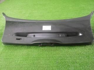 Запчасть обшивка крышки багажника BMW 1 SERIES