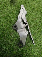 Петля капота правая BMW 3